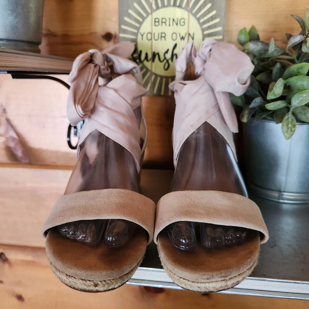 UGG Australia Trina Wedge Espadrille Jute Platform Sandals Ribbon 1099693 Sz 7.5